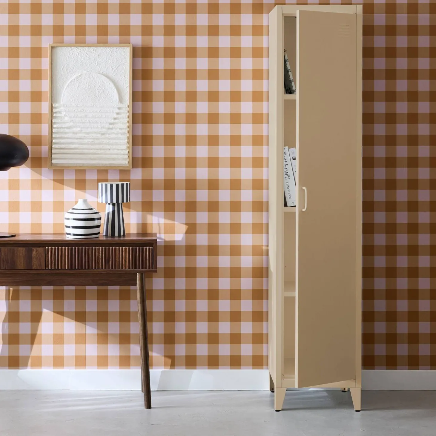 Metal cabinet/locker with 4 storage compartments, industrial-style