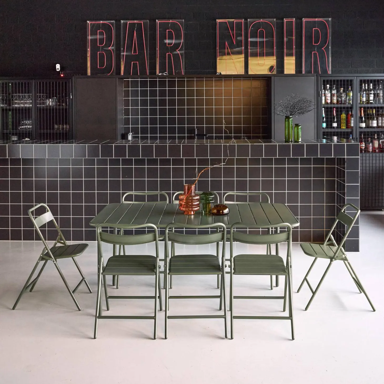 Metal garden table + 8 chairs