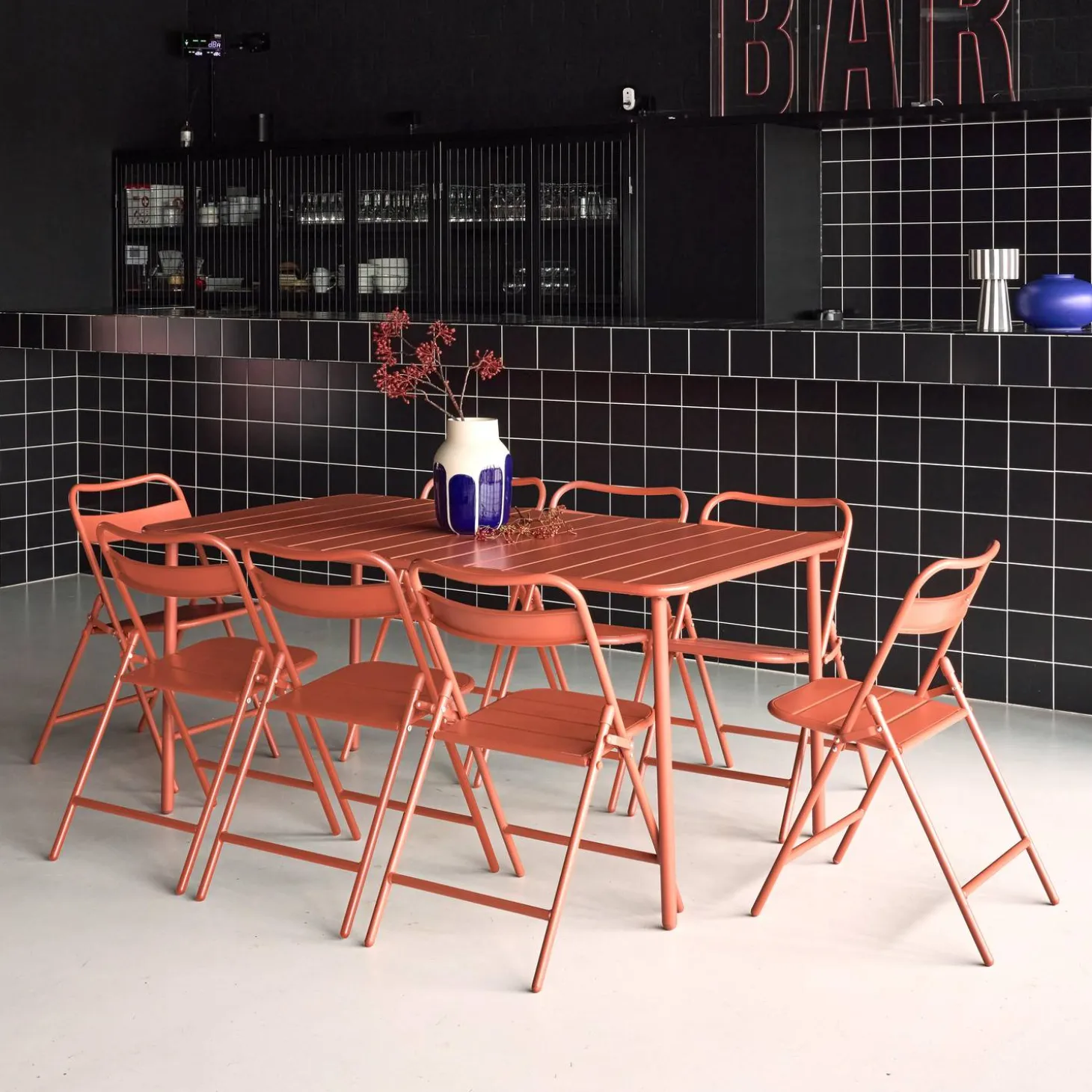 Metal garden table + 8 chairs