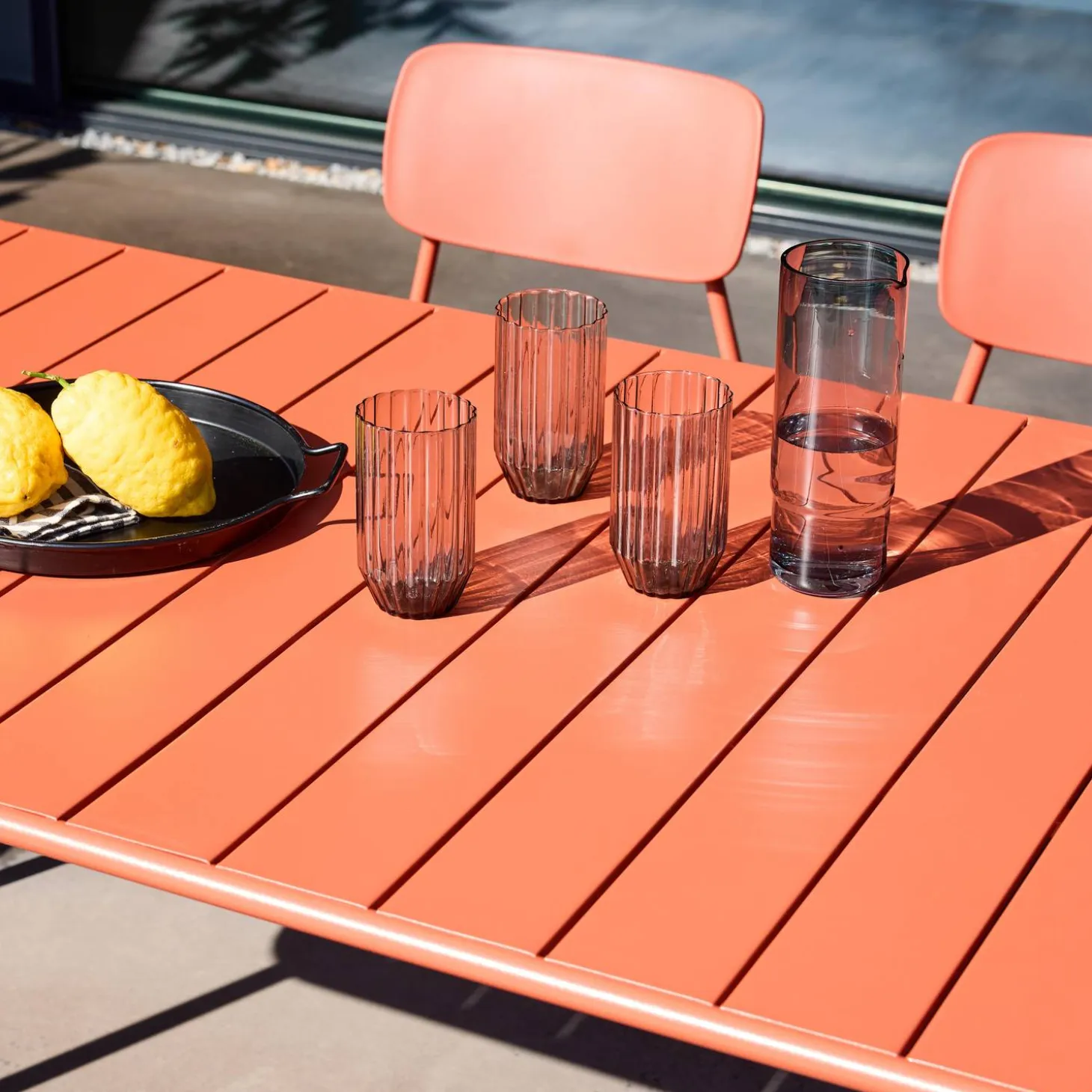 Metal garden table + 6 chairs