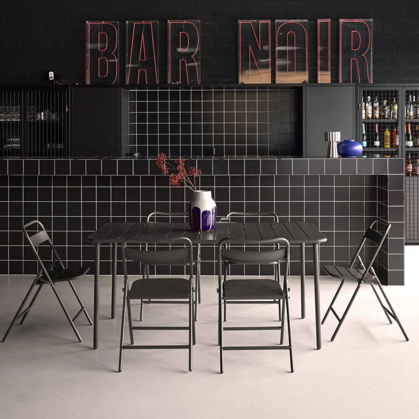 Metal garden table + 6 chairs