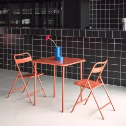 Metal garden table + 2 chairs