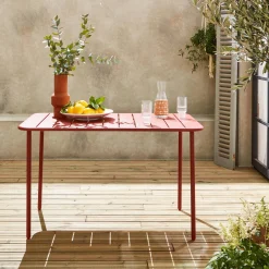 Metal garden table for 4 people