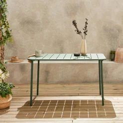 Metal garden table for 4 people