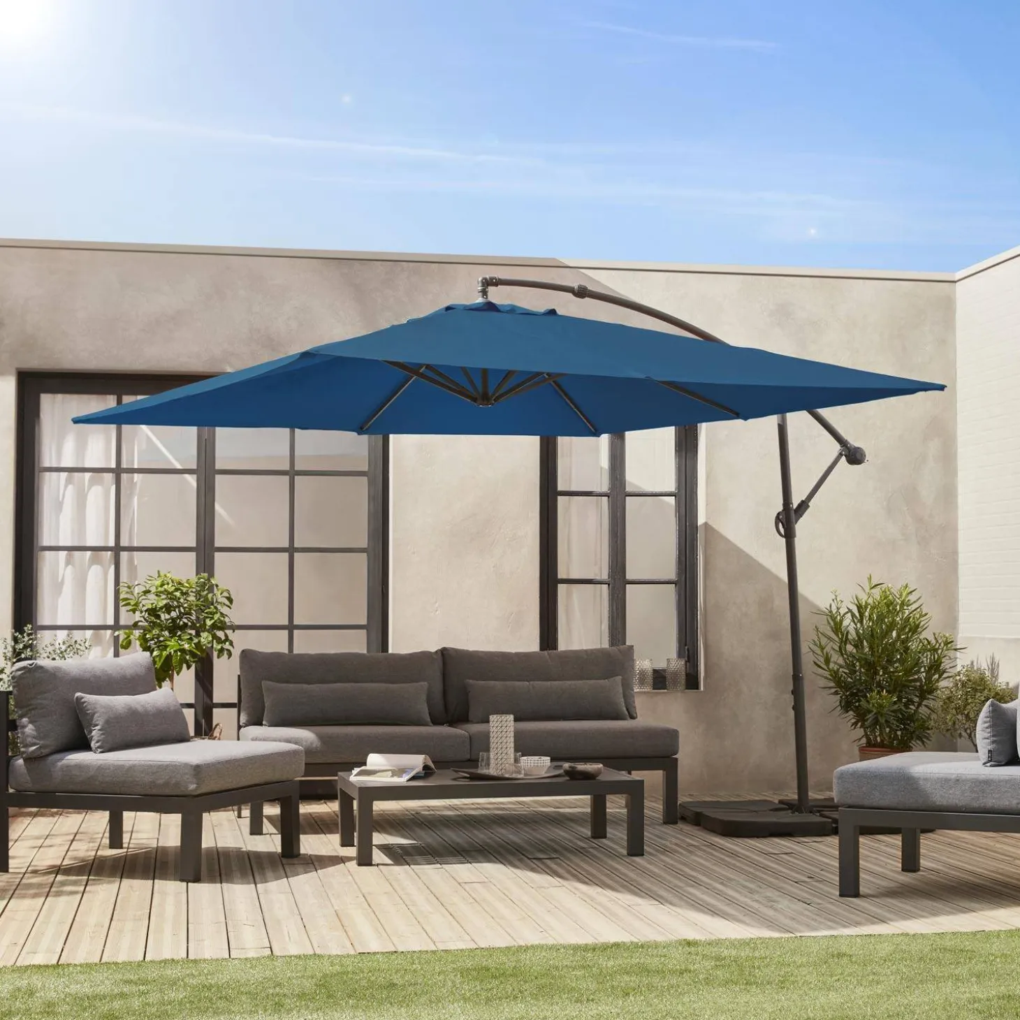 Offset square parasol 3x3m