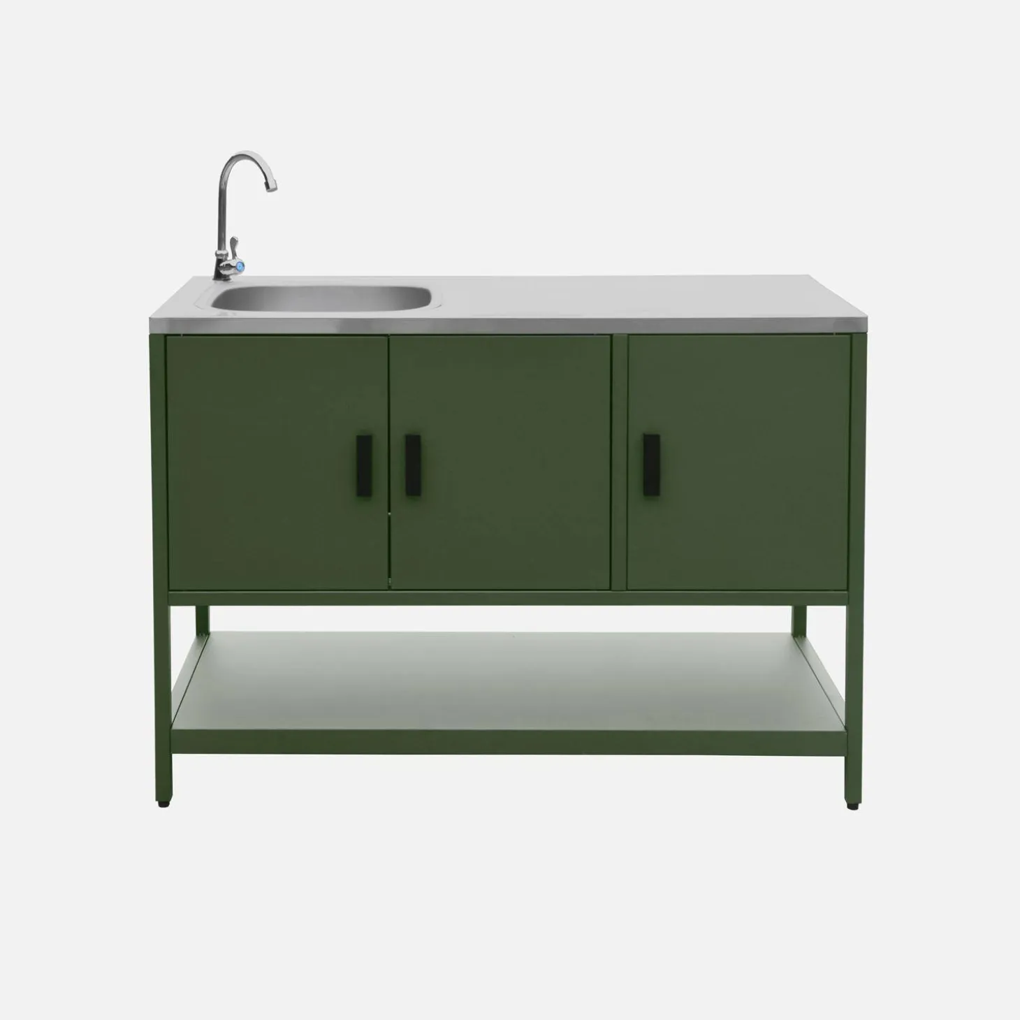 Outdoor kitchen with charcoal barbecue and 3 modules with sink