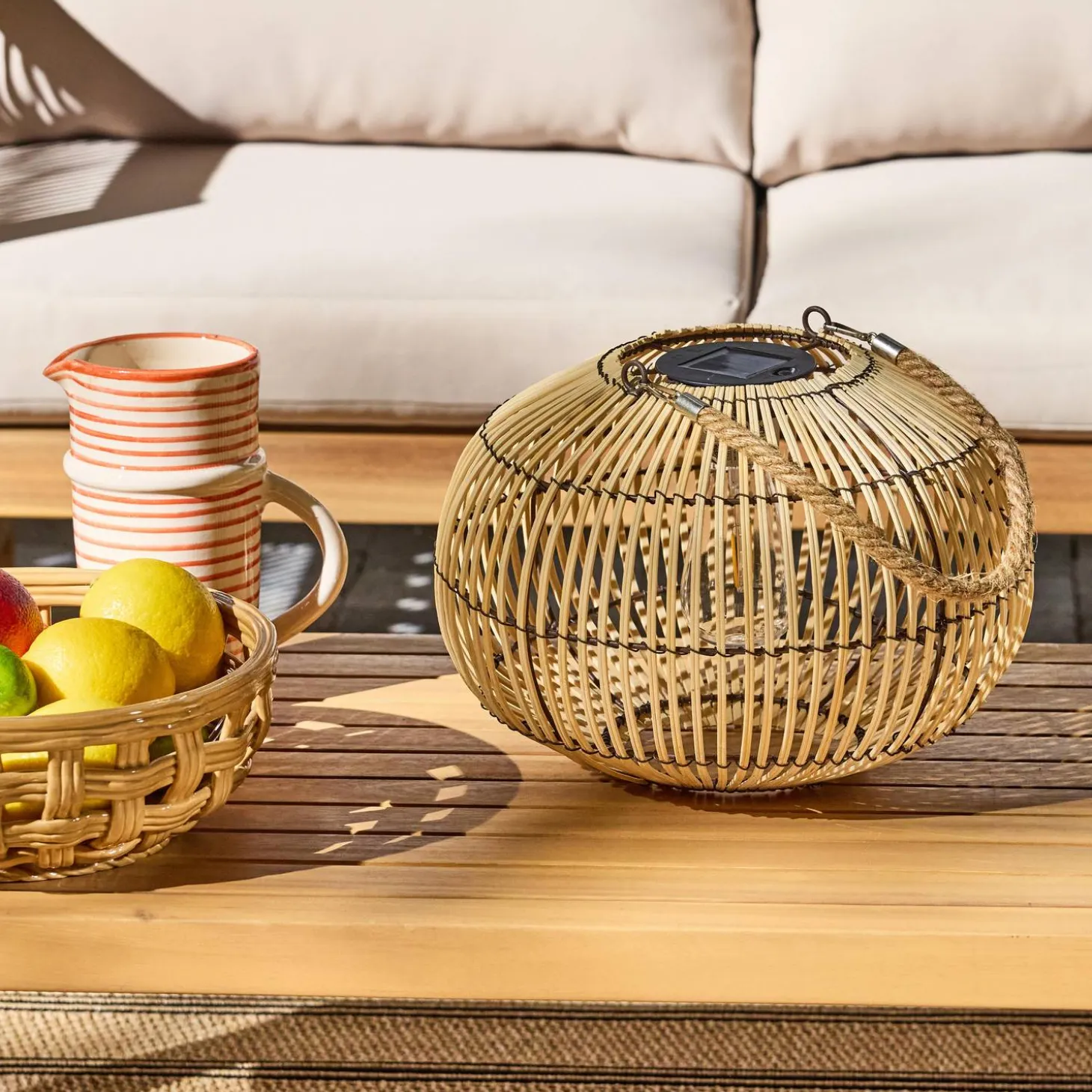 Outdoor solar LED rattan lamp Ø 31.5cm