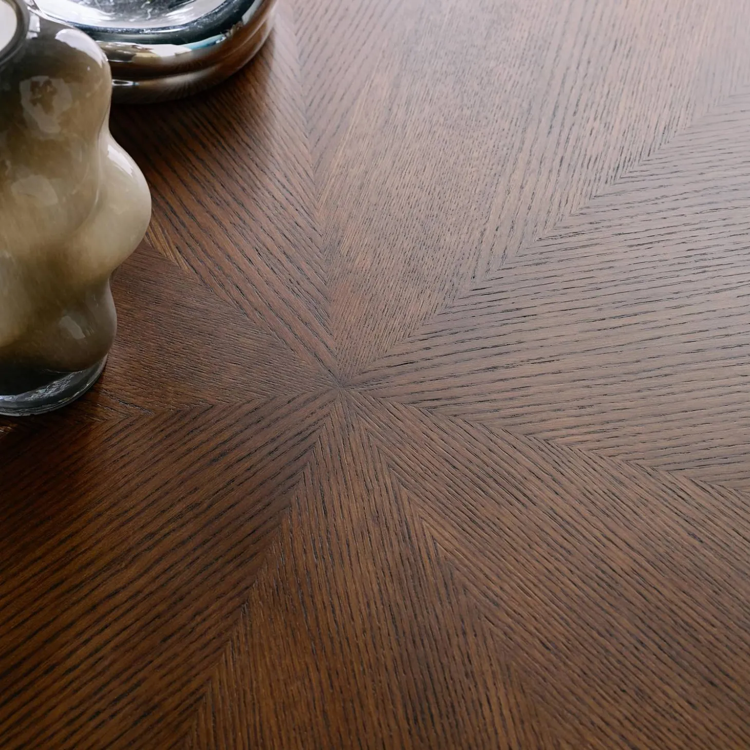 Oval dining table rubber wood and oak veneer 6 places