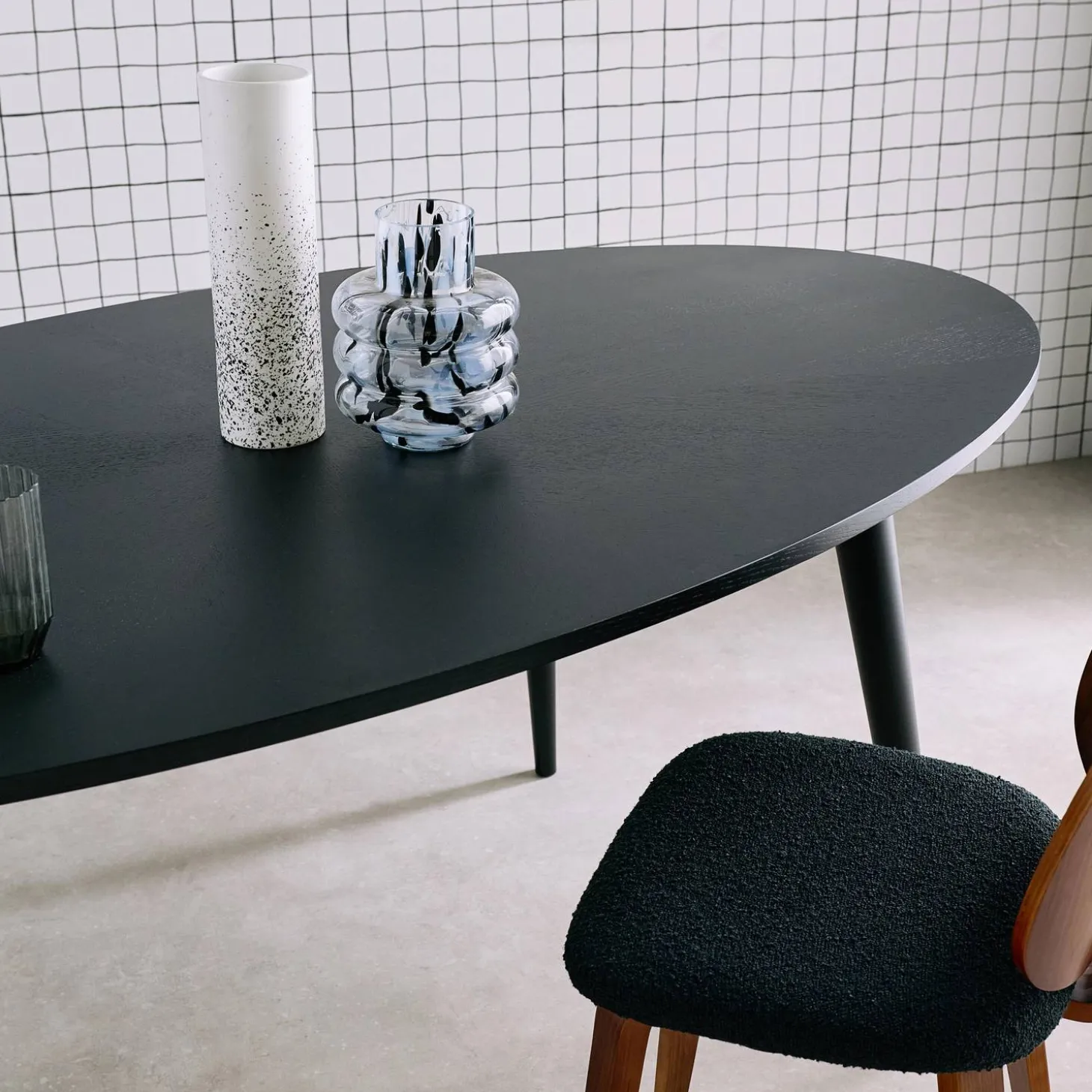 Oval dining table rubber wood and oak veneer 6 places