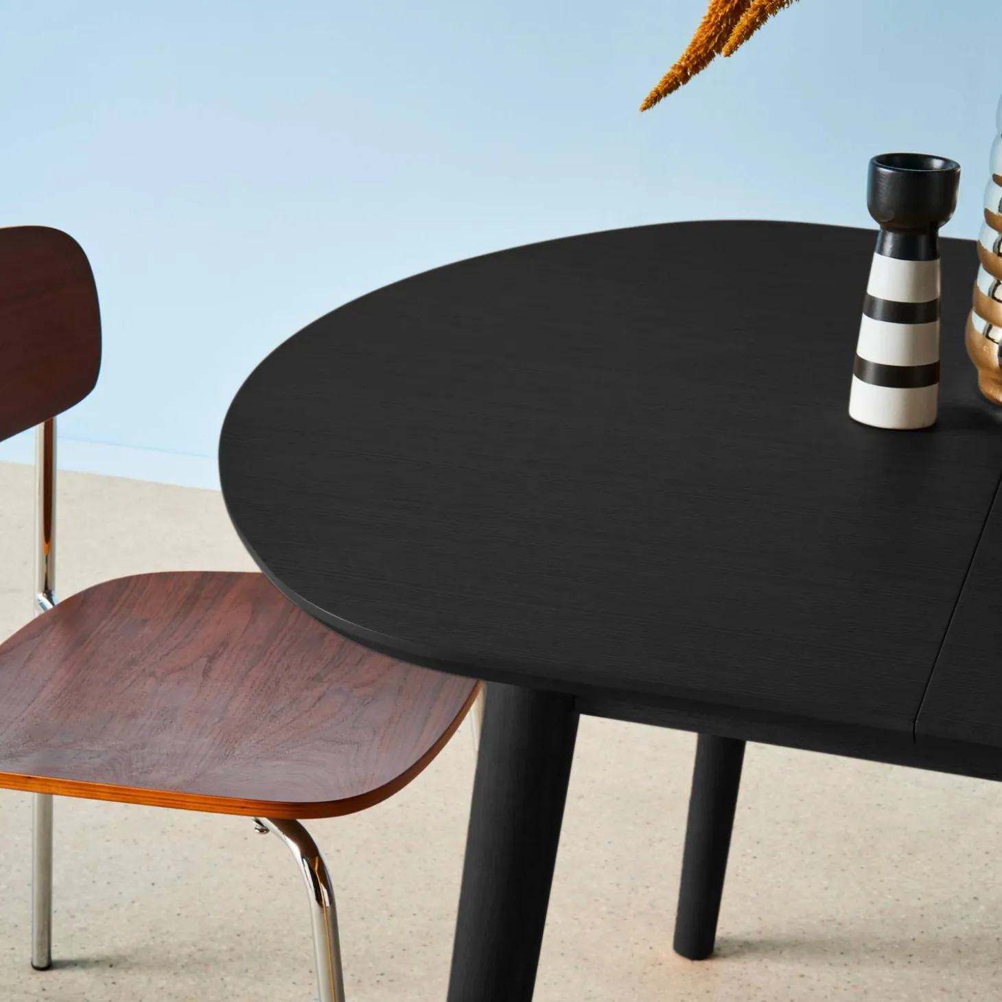 Oval extendable dining table rubberwood and oak veneer 4-6 seats