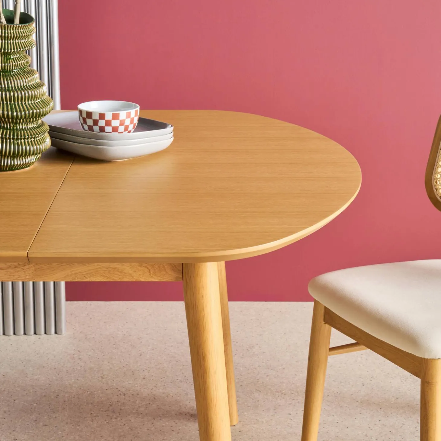 Oval extendable dining table rubberwood and oak veneer 4-6 seats