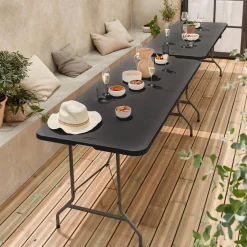 Pair of foldable plastic reception tables
