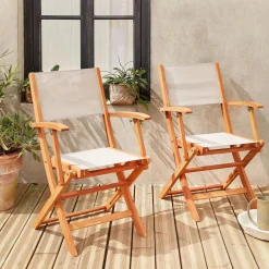 Pair of foldable wooden garden chairs