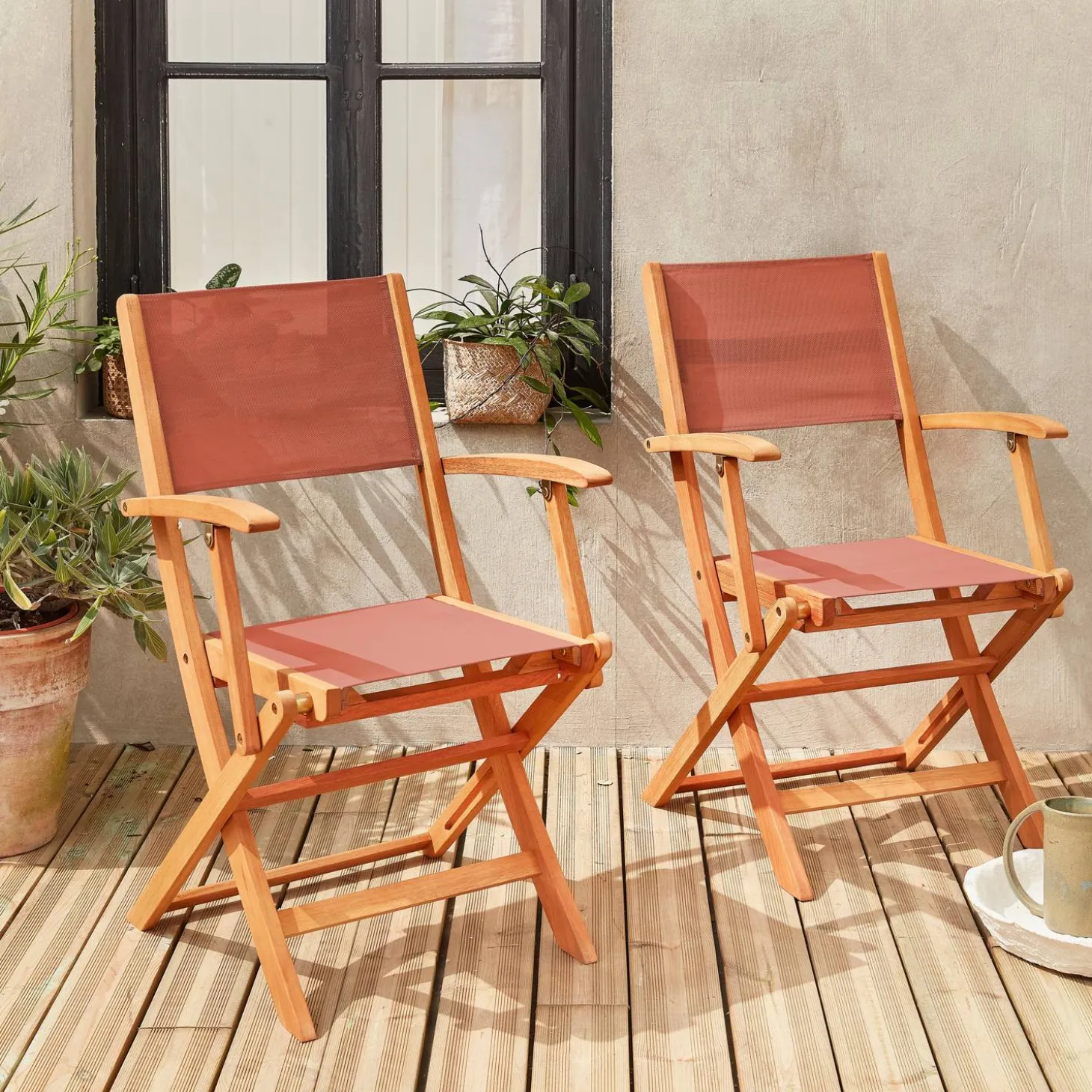 Pair of foldable wooden garden chairs