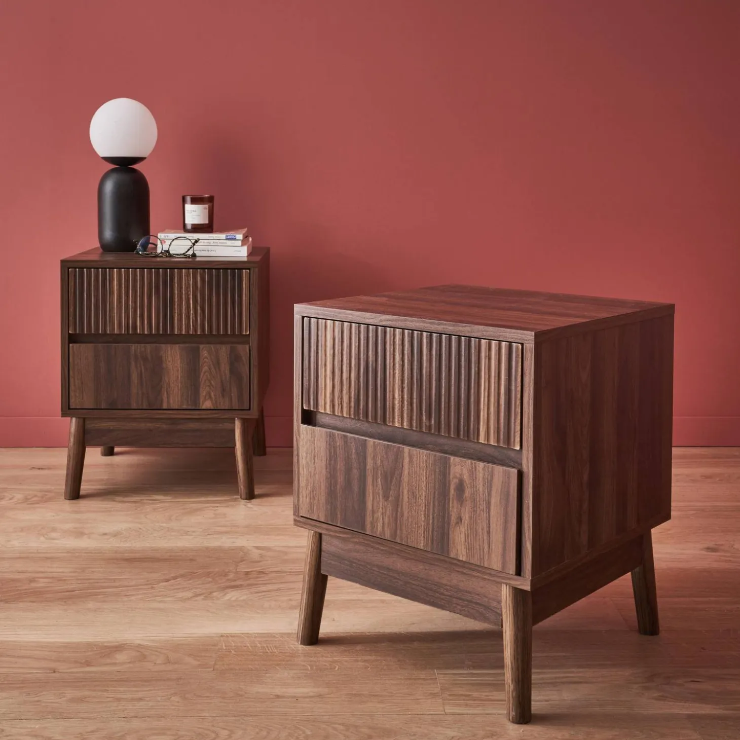 Pair of grooved bedside tables with wooden effect