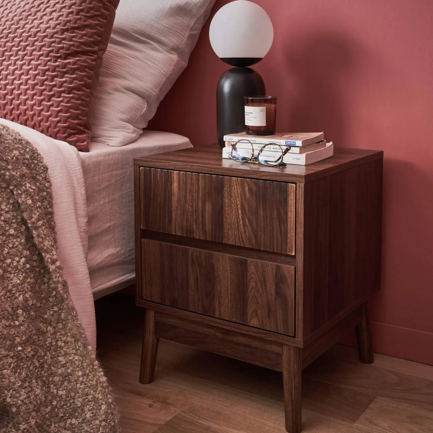 Pair of grooved bedside tables with wooden effect