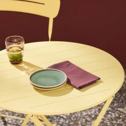 Round bistro garden table, steel, folding + 2 chairs