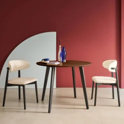 Round dining table wood effect black metal legs 4-seater