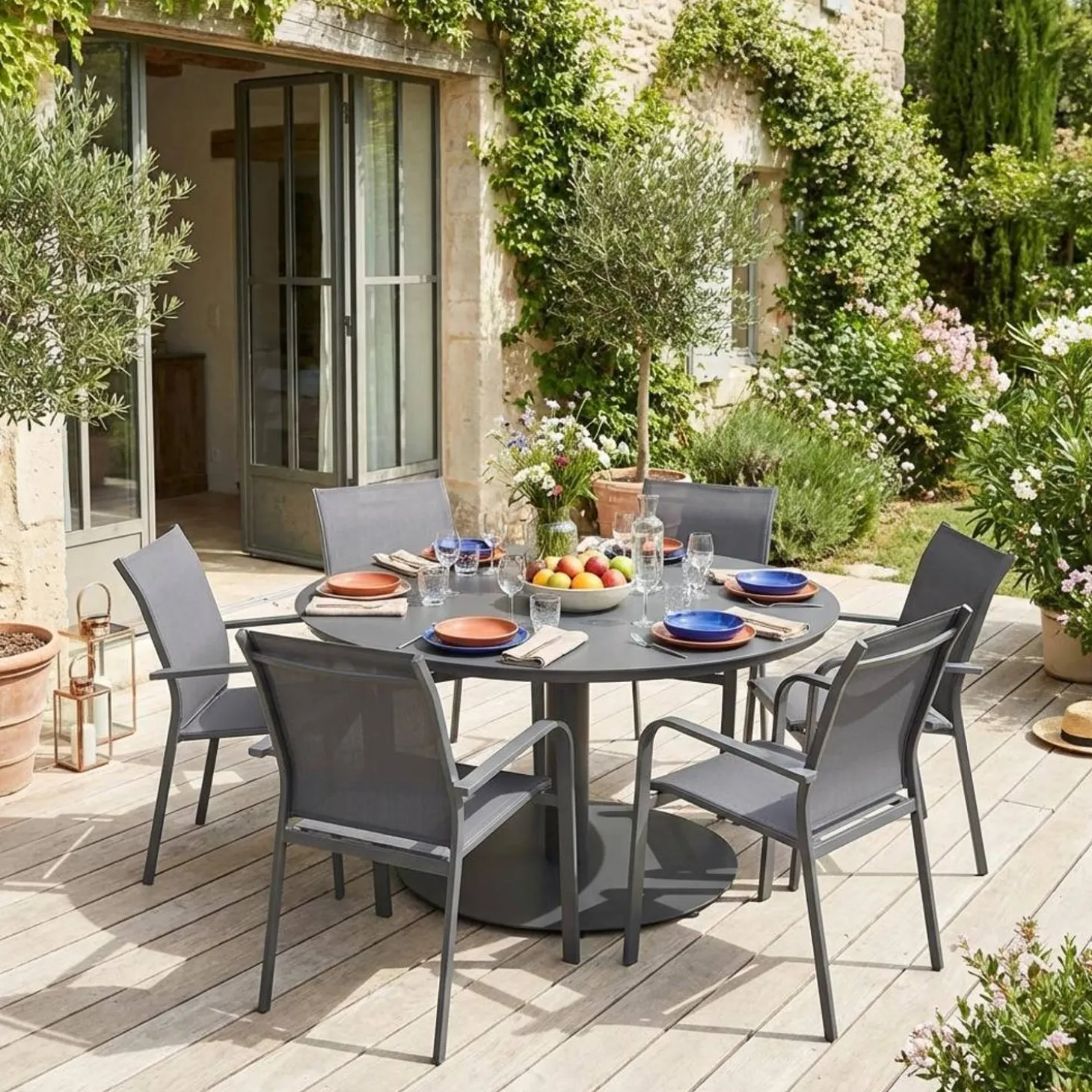 Round garden table Ø140cm aluminium + 6 chairs