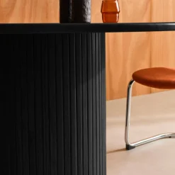 Round rubberwood dining table and oak veneer 4 seats