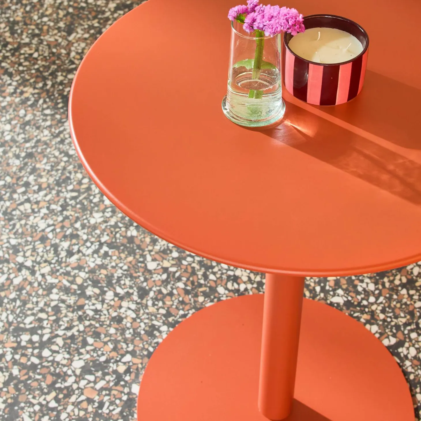 Round steel bistro garden table for 2 people