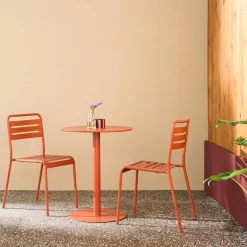 Round steel bistro garden table + 2 chairs