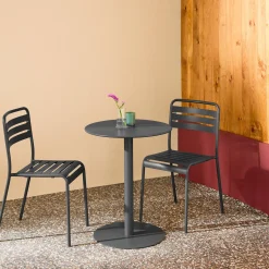 Round steel bistro garden table + 2 chairs