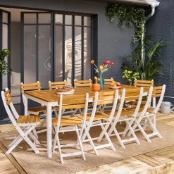 10-seater acacia garden table with rounded corners