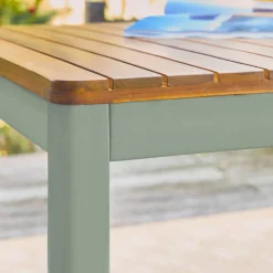 8-seater acacia wooden garden table with rounded corners