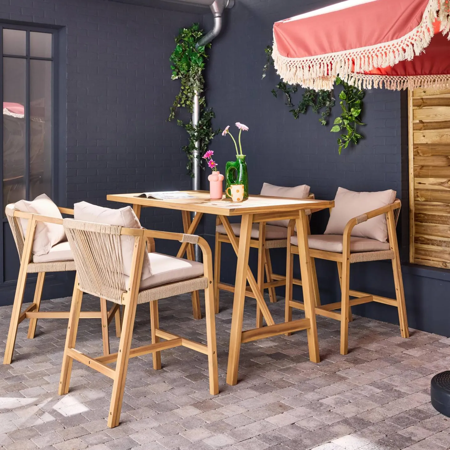 4-seater acacia wood garden table