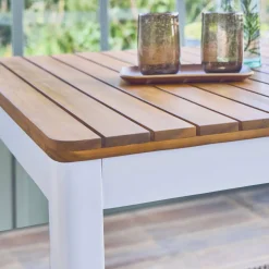 6-seater acacia wood garden table