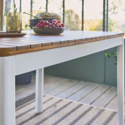 6-seater acacia wood garden table