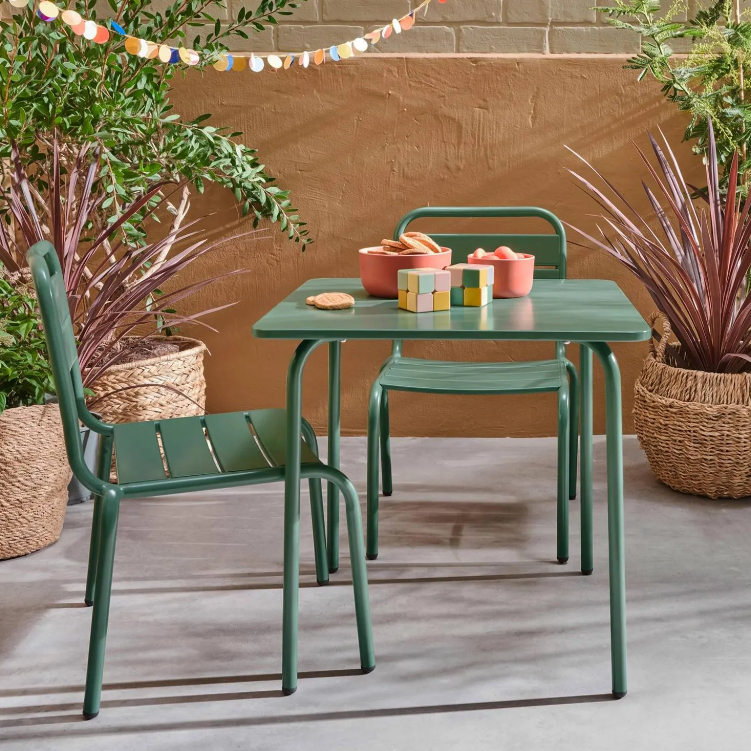 2-seater children's table and chair set