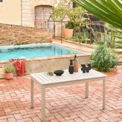6-seater extendable aluminium garden table