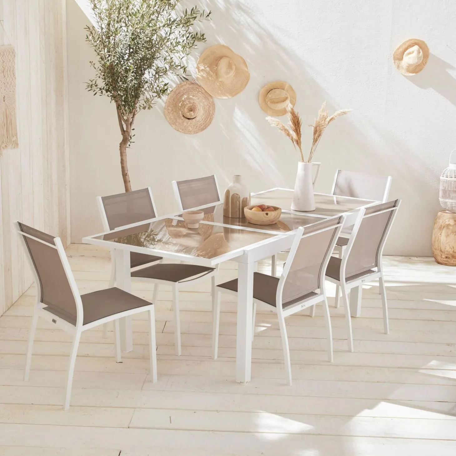 6-seater extendable aluminium garden table set with chairs