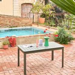 6-seater extendable aluminium garden table