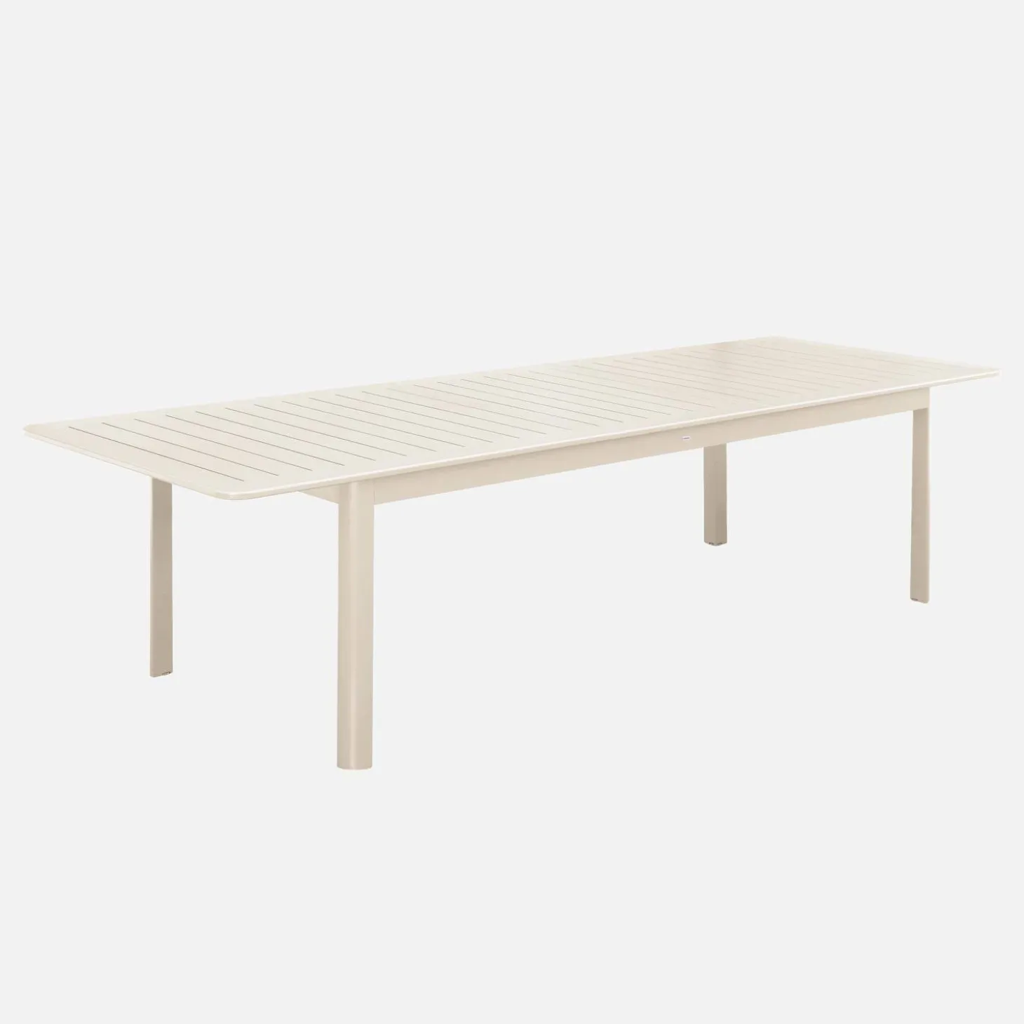 10-seater extendable aluminium garden table