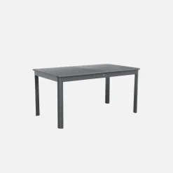 8-seater extendable aluminium garden table
