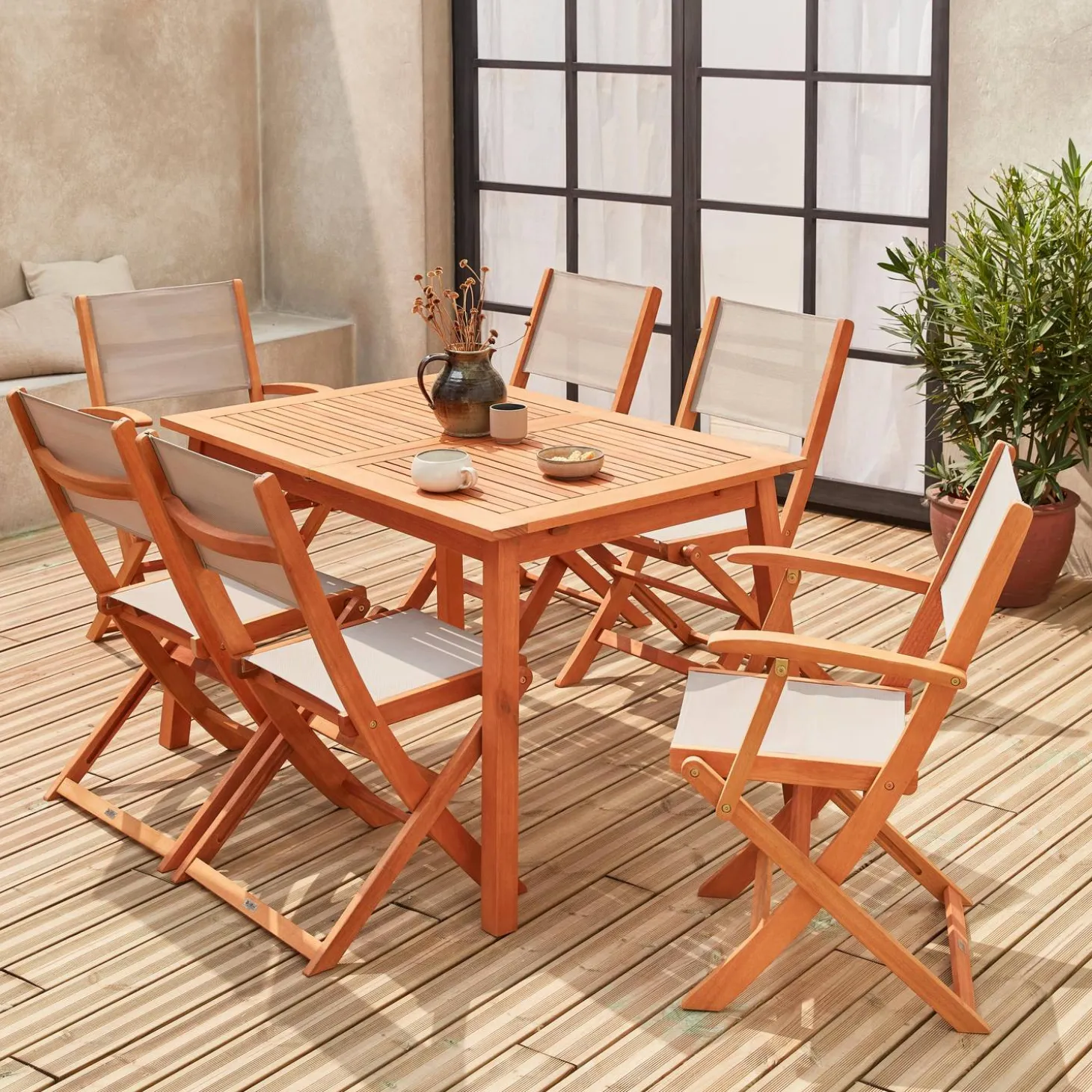 6-seater extendable wooden garden table set with chairs