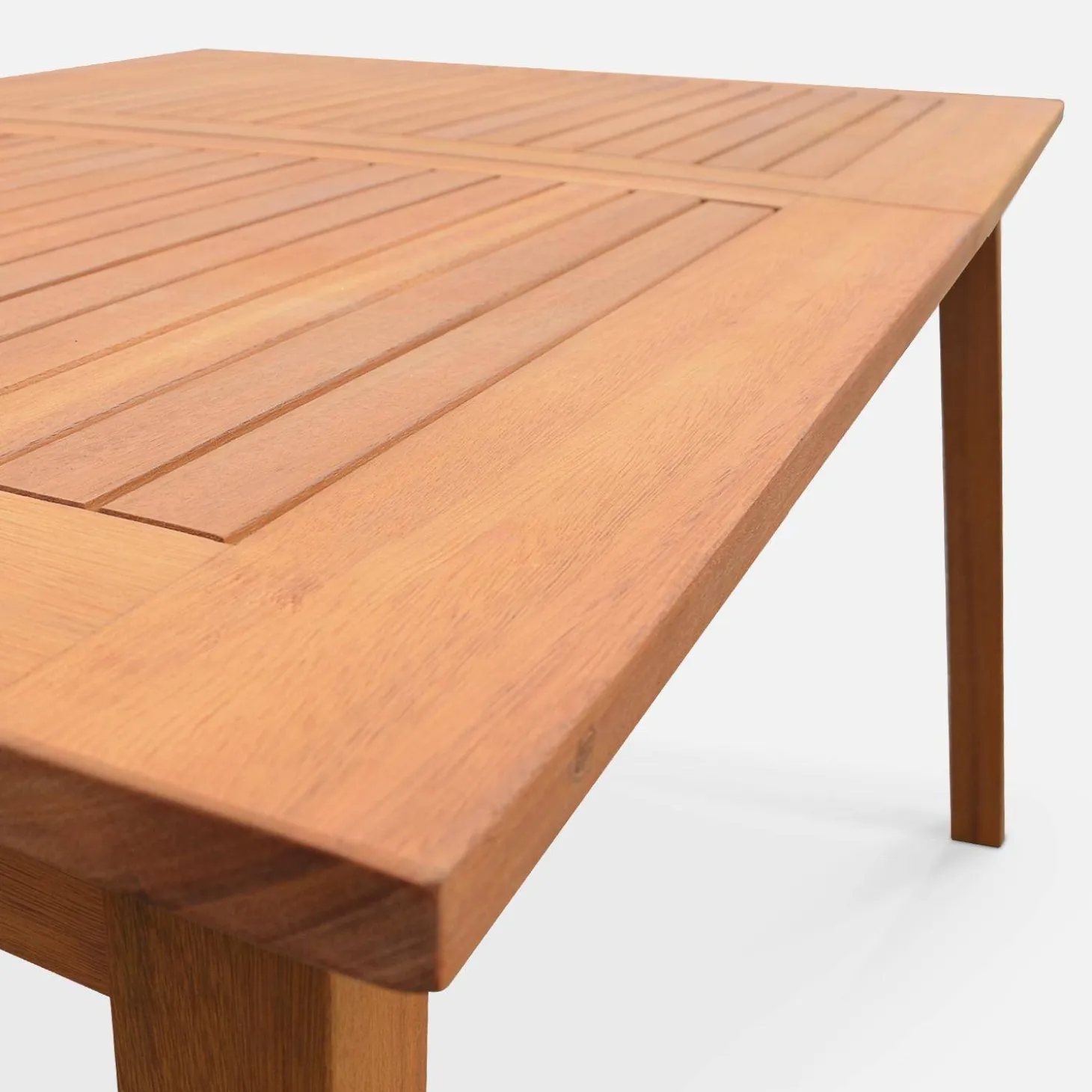 8-seater extendable wooden garden table set with chairs
