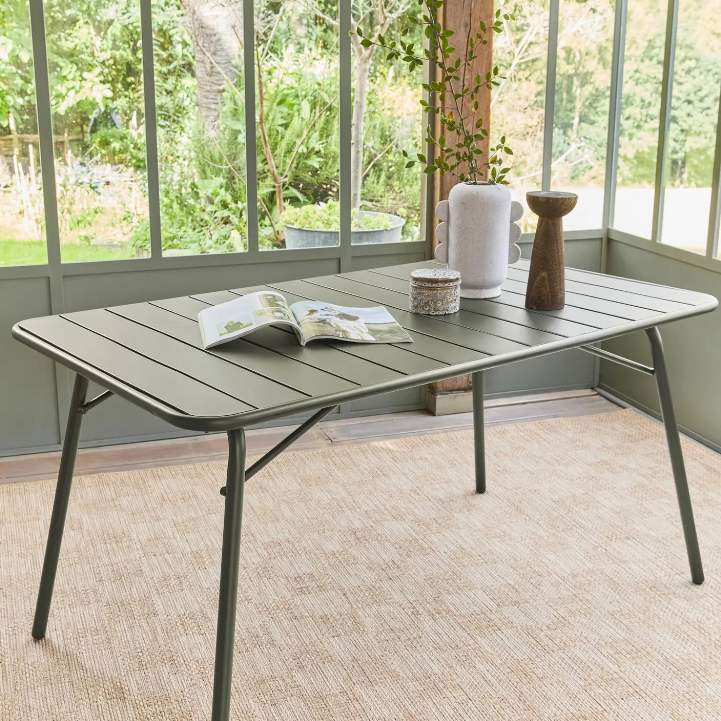 4-seater metal folding garden table 140cm
