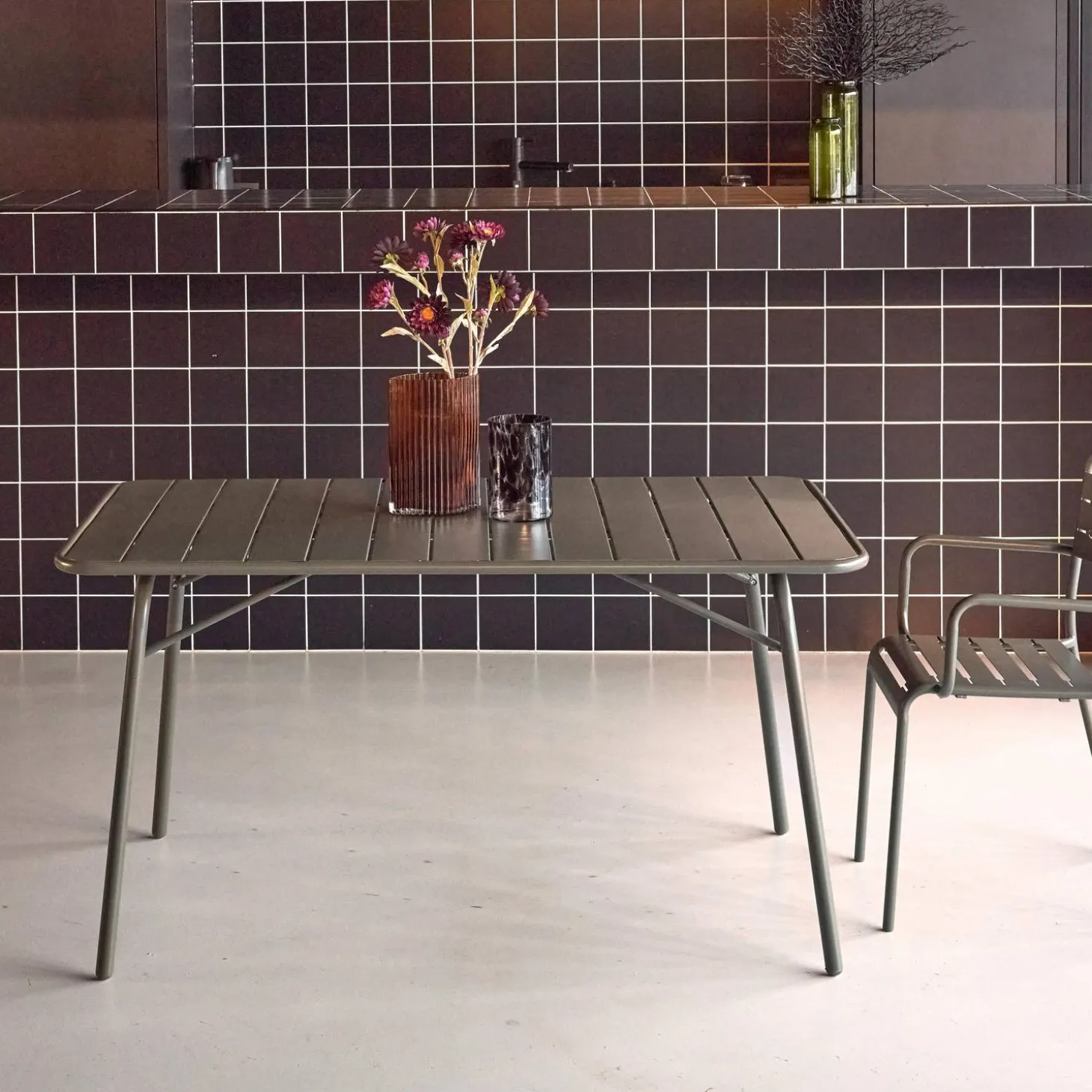4-seater metal folding garden table 140cm