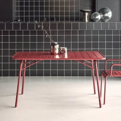 4-seater metal folding garden table 140cm