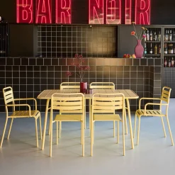 6-seater metal garden table set with 6 chairs