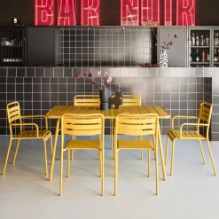 6-seater metal garden table set with 6 chairs