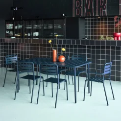 6-seater metal garden table with 2 armchairs and 4 chairs