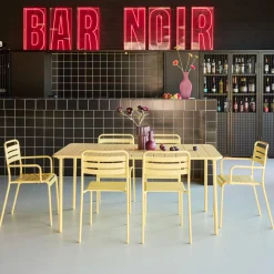 6-seater metal garden table with 2 armchairs and 4 chairs