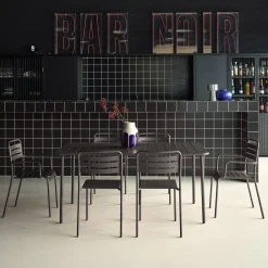 6-seater metal garden table with 2 armchairs and 4 chairs