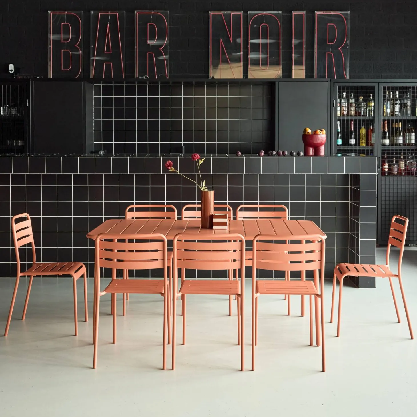 8-seater metal garden table with 8 chairs