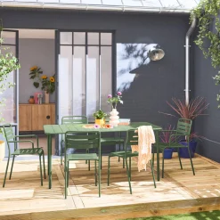6-seater metal garden table with 2 armchairs and 4 chairs